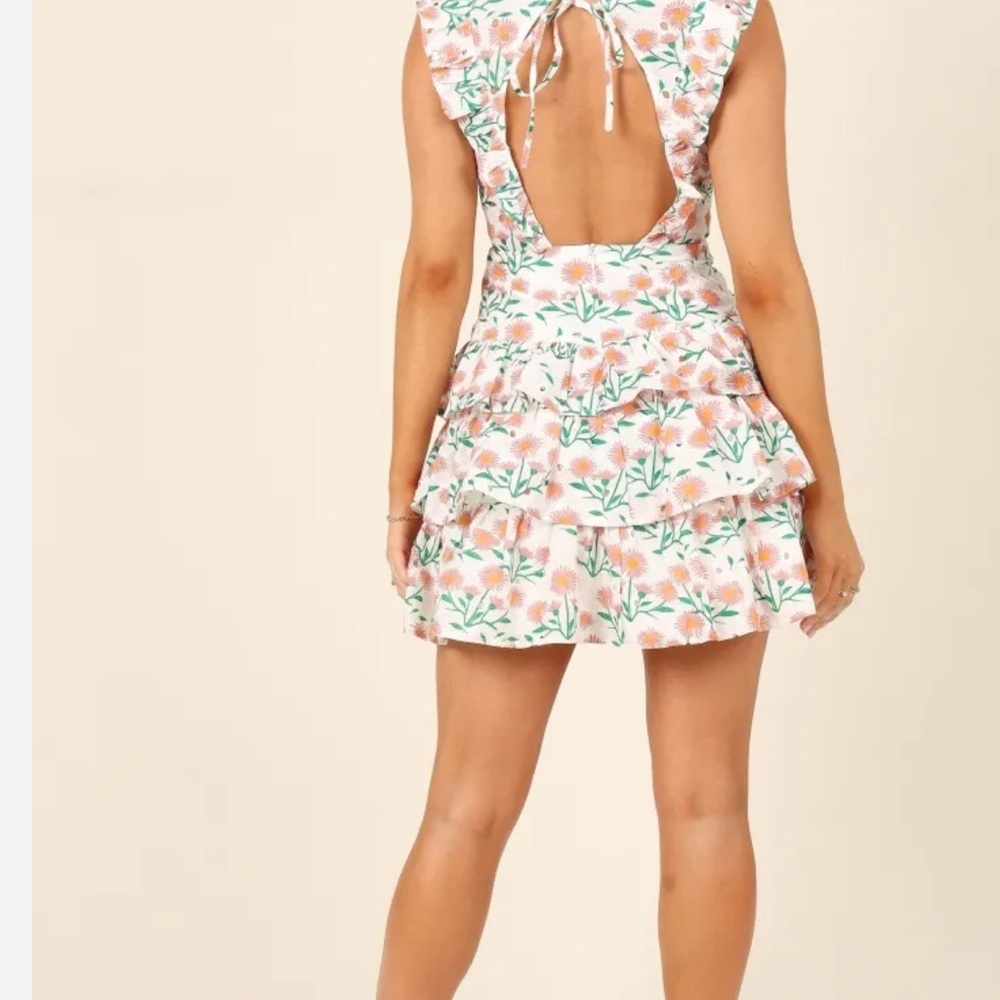 🌷Petal & Pup Floral Dress with Ruffle Details🌷 - Picture 14 of 16